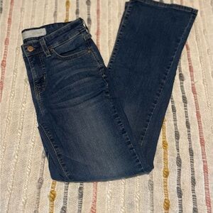 Woman’s Signature Levi Strauss Gold